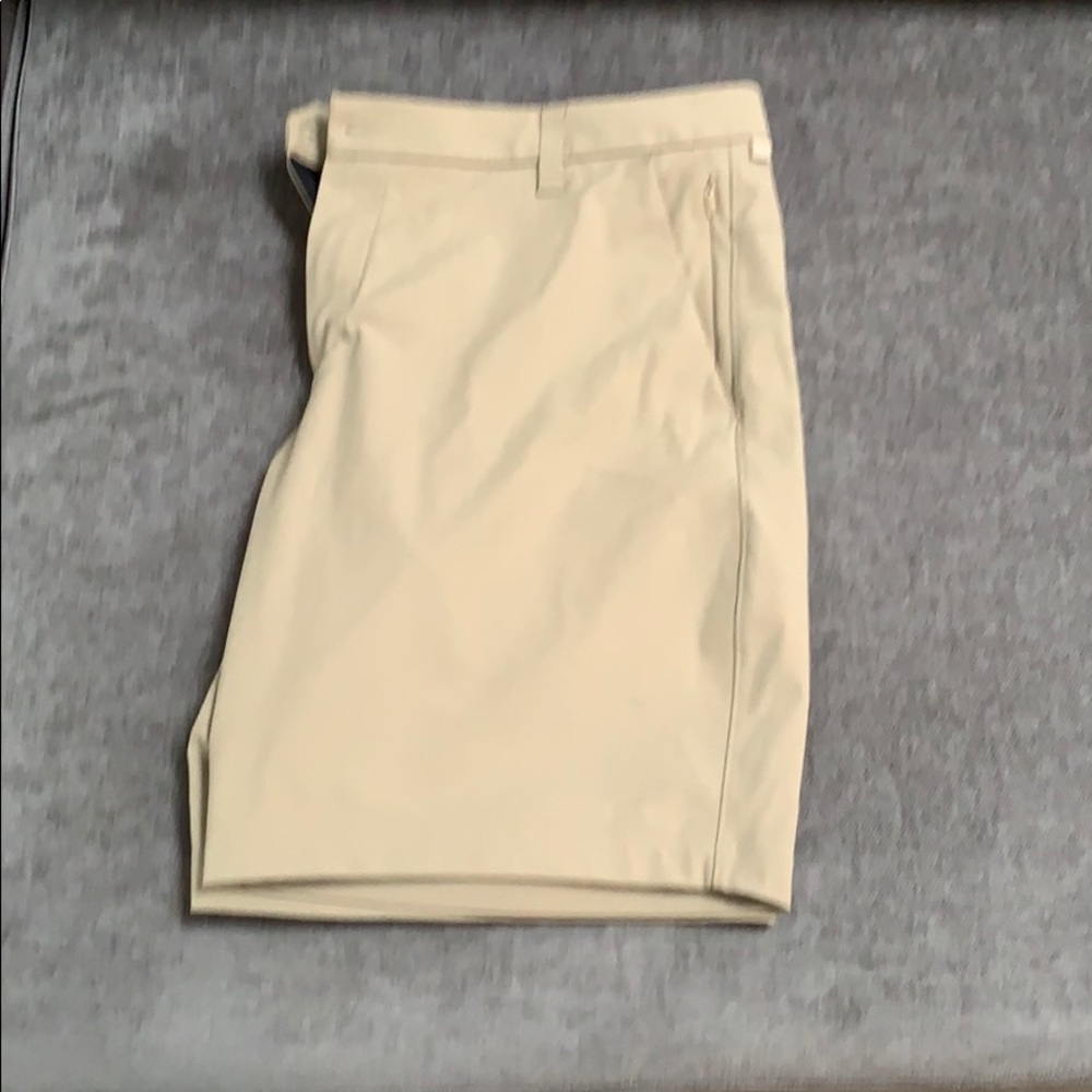 lululemon Commission Short